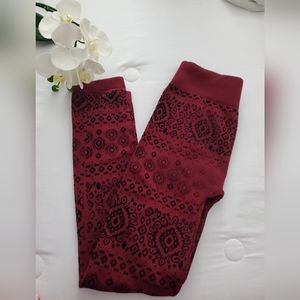 Burgundy  L/M leggings